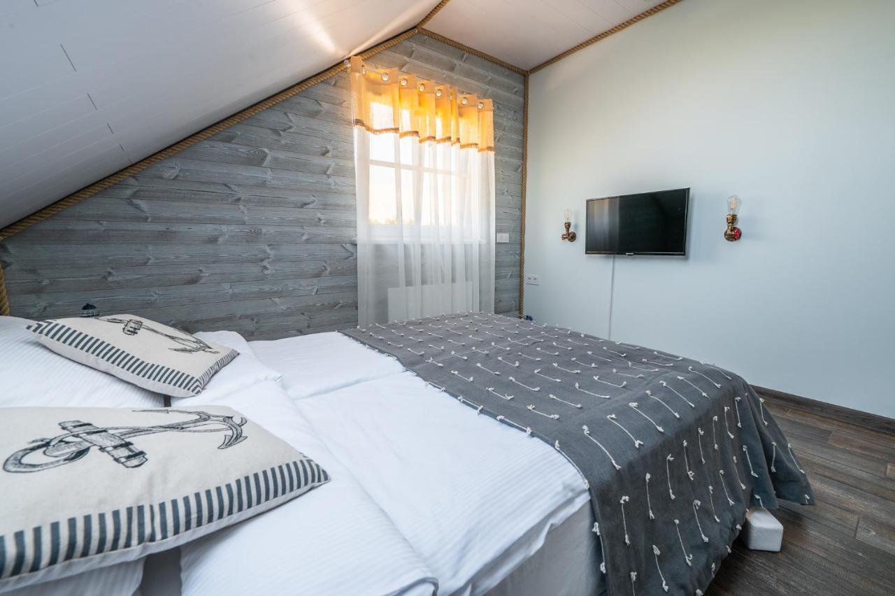 Pakri Parun Aparthotel Paldiski Εξωτερικό φωτογραφία
